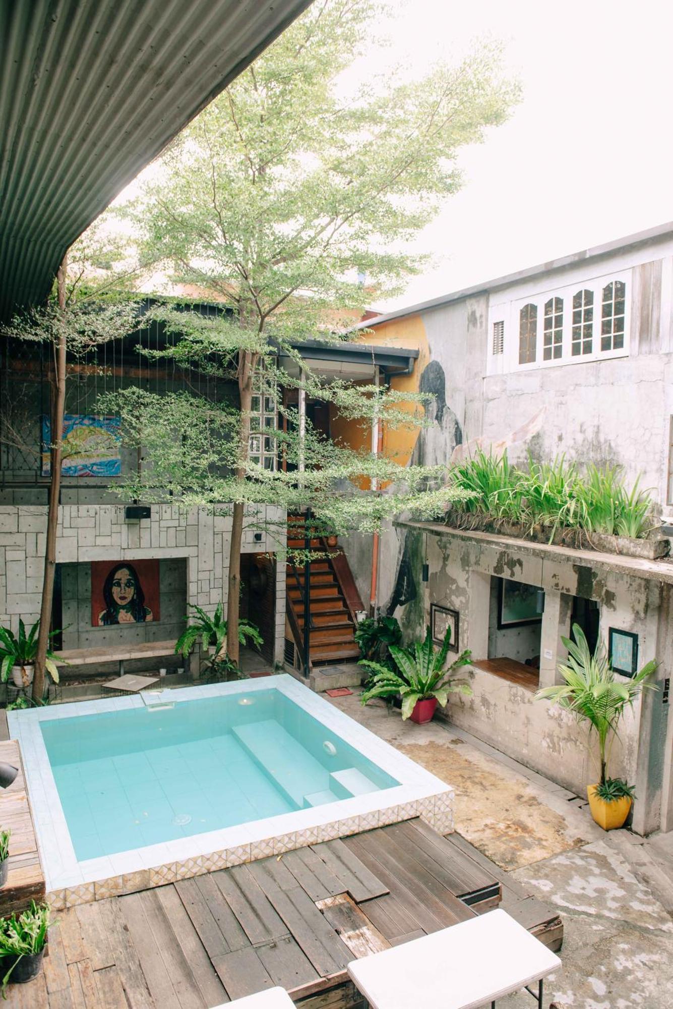 The Flying Fish Hostel Cebu Stadt Exterior foto